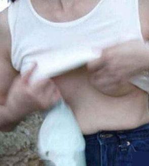 美女换胸罩视频